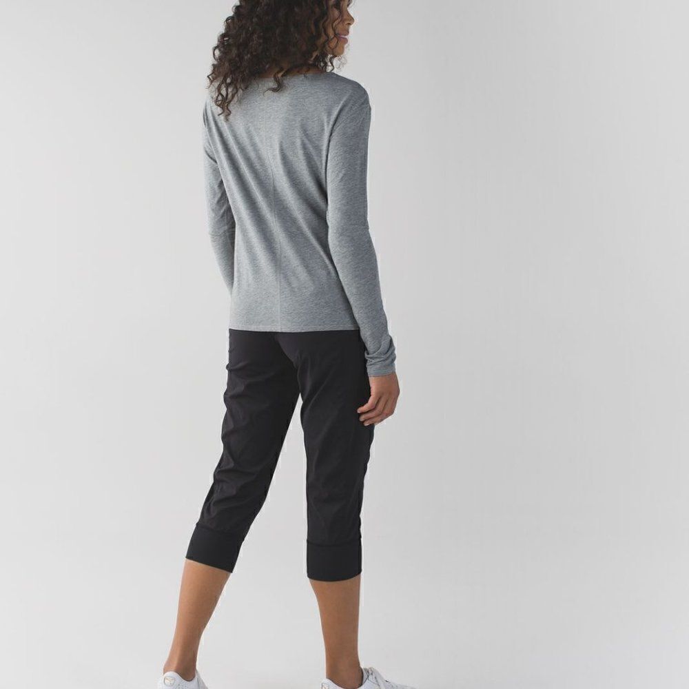 Lululemon In Flux Crop Pants Linerless Joggers Black - Picture 3 of 11